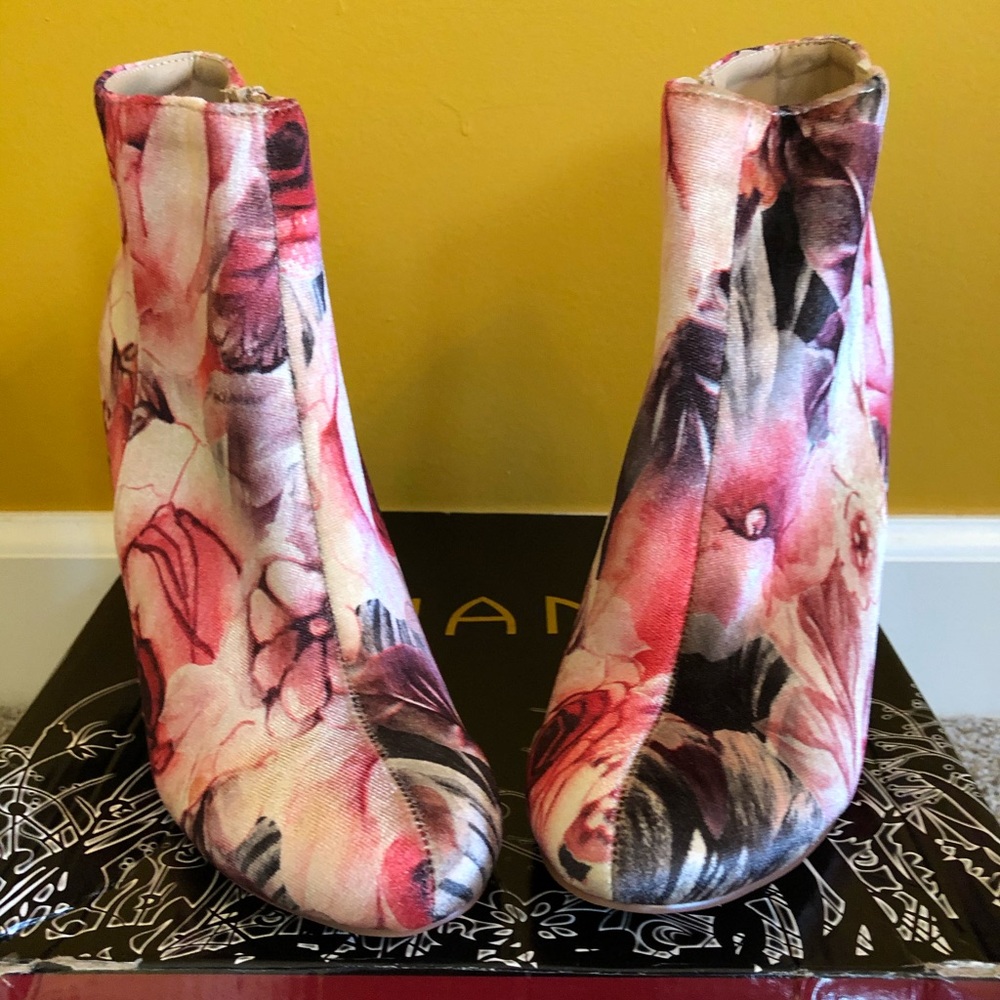 Liliana Floral Print Booties